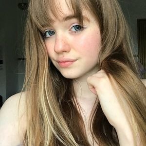 Meet your Posher, Cecily